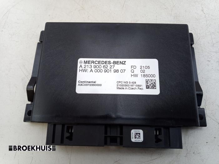Usagé Module frein à main Mercedes C Estate (S205) C-300 e 2.0 16V Prix € 100,00 Règlement à la marge proposé par Autobedrijf Broekhuis B.V.