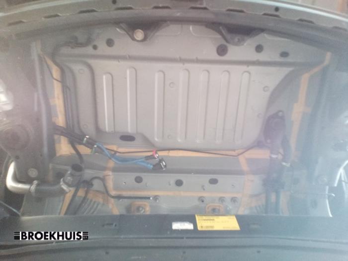 Usados Subchasis Mercedes A Limousine (177.1) 1.3 A-250 e Turbo 16V Precio € 325,00 Norma de margen ofrecido por Autobedrijf Broekhuis B.V.