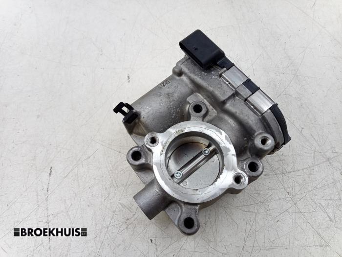 Usagé Boîtier accélérateur Mercedes GLB (247.6) 1.3 GLB-200 Turbo 16V Prix € 25,00 Règlement à la marge proposé par Autobedrijf Broekhuis B.V.