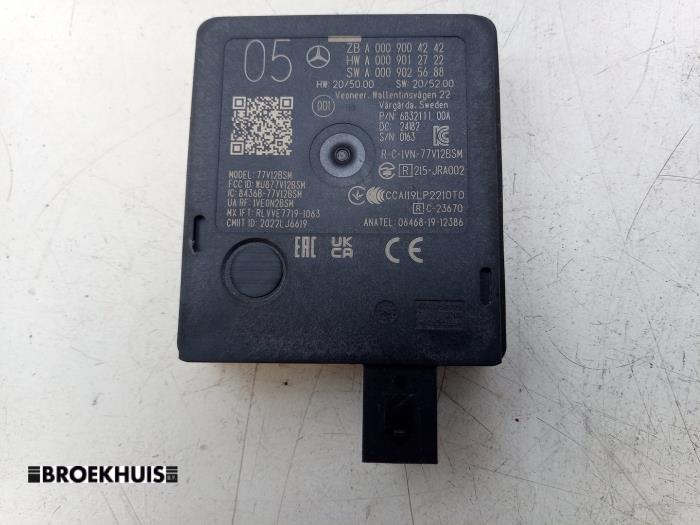 Begagnade Radarsensor Mercedes A Limousine (177.1) 1.3 A-250 e Turbo 16V Pris € 175,00 Marginaltabell erbjuds av Autobedrijf Broekhuis B.V.