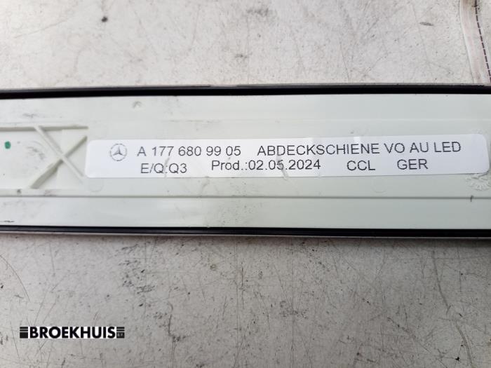 Innerbelysning från en Mercedes-Benz A Limousine (177.1) 1.3 A-250 e Turbo 16V 2024