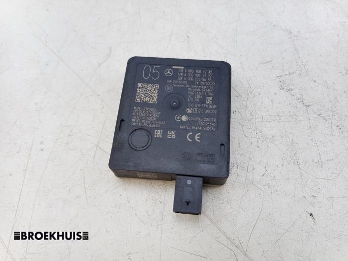 Begagnade Radarsensor Mercedes A Limousine (177.1) 1.3 A-250 e Turbo 16V Pris € 180,00 Marginaltabell erbjuds av Autobedrijf Broekhuis B.V.