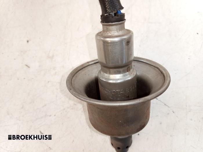 Lambda probe from a Toyota Yaris IV (P21/PA1/PH1) 1.5 12V Hybrid 115 2023