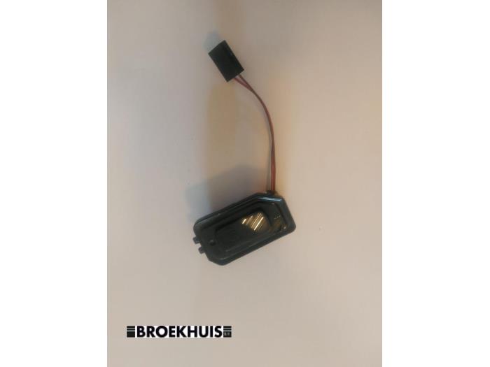 Begagnade Innerbelysning Mercedes A Limousine (177.1) 1.3 A-250 e Turbo 16V Pris € 20,00 Marginaltabell erbjuds av Autobedrijf Broekhuis B.V.