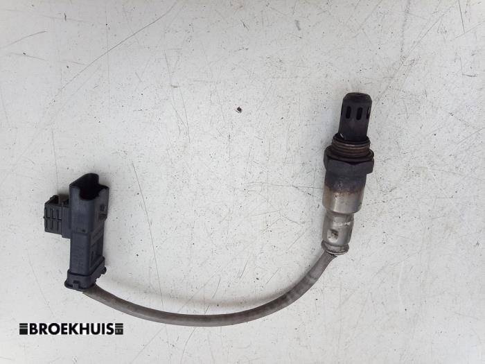 Used Lambda probe Peugeot 308 SW (L4/L9/LC/LJ/LR) 1.2 12V e-THP PureTech 130 Price € 20,00 Margin scheme offered by Autobedrijf Broekhuis B.V.