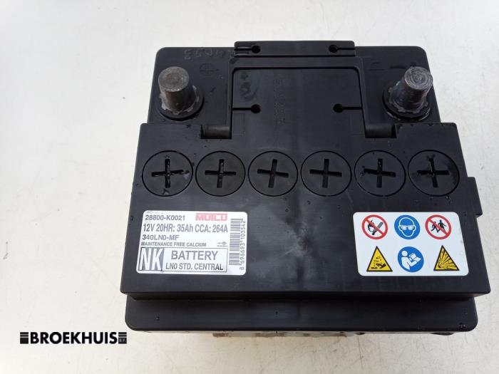 Begagnade Batteri Toyota Yaris IV (P21/PA1/PH1) 1.5 12V Hybrid 115 Pris € 40,00 Marginaltabell erbjuds av Autobedrijf Broekhuis B.V.