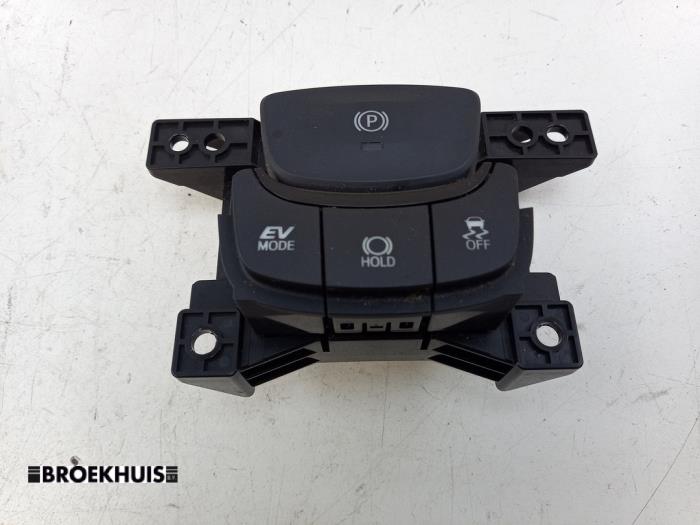 Gebrauchte Handbremse Schalter Toyota C-HR (X1,X5) 1.8 16V Hybrid Preis € 25,00 Margenregelung angeboten von Autobedrijf Broekhuis B.V.