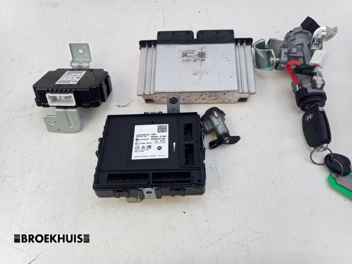 Used Injection computer Hyundai i10 1.0 12V Price € 300,00 Margin scheme offered by Autobedrijf Broekhuis B.V.