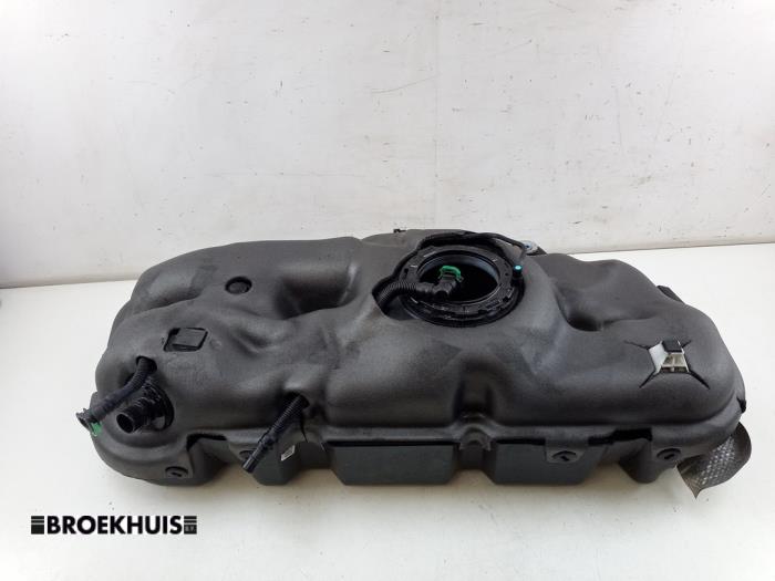 Begagnade Tank Toyota RAV4 (A5) 2.5 Plug-in Hybrid 16V AWD Pris € 225,00 Marginaltabell erbjuds av Autobedrijf Broekhuis B.V.