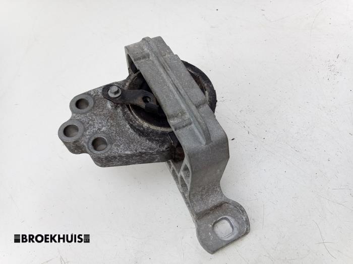 Used Engine mount Ford Focus 3 1.0 Ti-VCT EcoBoost 12V 100 Price € 25,00 Margin scheme offered by Autobedrijf Broekhuis B.V.
