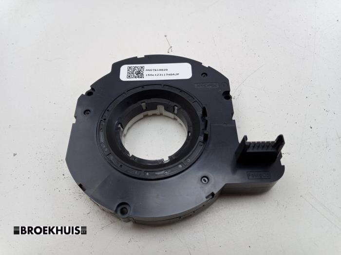 Begagnade Styrvinkelsensor Ford Focus 3 1.0 Ti-VCT EcoBoost 12V 100 Pris € 50,00 Marginaltabell erbjuds av Autobedrijf Broekhuis B.V.