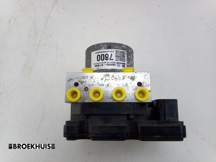 Begagnade ABS-pump Hyundai i10 1.0 12V Pris € 200,00 Marginaltabell erbjuds av Autobedrijf Broekhuis B.V.