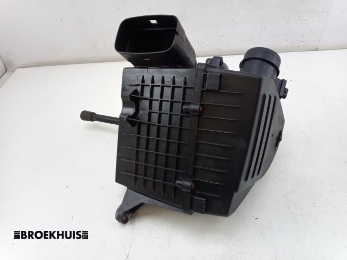 Begagnade Luftfilterhus Skoda Fabia II Combi 1.2 TDI 12V Greenline Pris € 20,00 Marginaltabell erbjuds av Autobedrijf Broekhuis B.V.