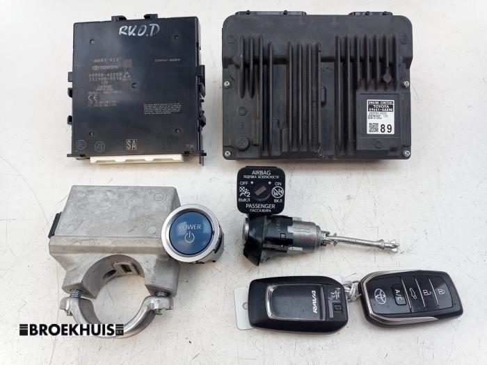 Used Injection computer Toyota RAV4 (A5) 2.5 Plug-in Hybrid 16V AWD Price € 350,00 Margin scheme offered by Autobedrijf Broekhuis B.V.