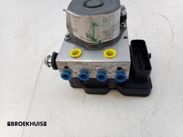 Gebrauchte ABS Pumpe Renault Kadjar (RFEH) 1.2 Energy TCE 130 Preis € 125,00 Margenregelung angeboten von Autobedrijf Broekhuis B.V.