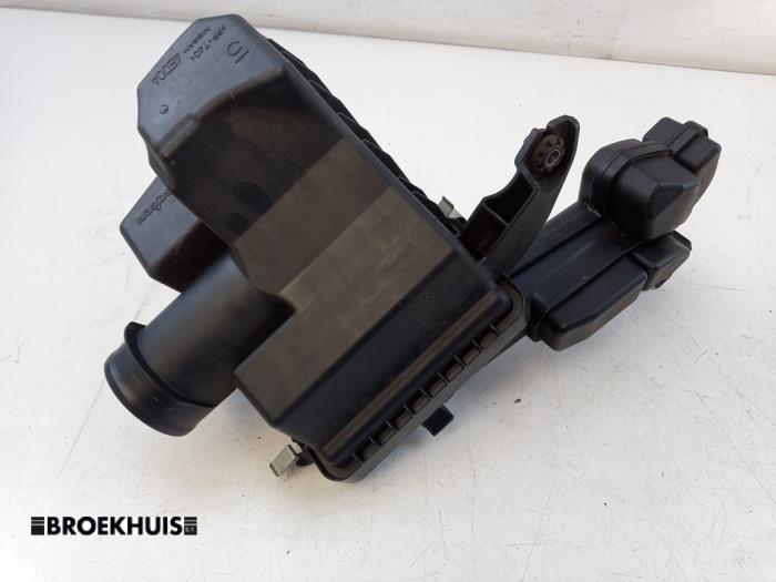 Gebrauchte Luftfiltergehäuse Renault Kadjar (RFEH) 1.2 Energy TCE 130 Preis € 50,00 Margenregelung angeboten von Autobedrijf Broekhuis B.V.