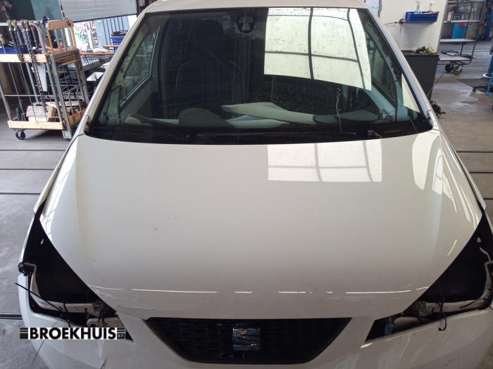 Używane Maska Seat Mii 1.0 12V Cena € 250,00 Procedura marży oferowane przez Autobedrijf Broekhuis B.V.