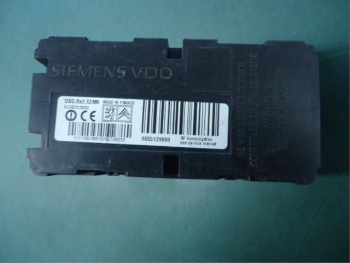 Module (miscellaneous) from a Citroën C4 Berline (LC) 1.6 16V 2006