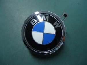 Używane Mechanizm zamka tylnej klapy BMW 1 serie (E81) 118d 16V Cena € 25,00 Procedura marży oferowane przez Autobedrijf Broekhuis B.V.