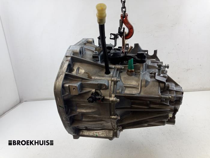 Used Gearbox Renault Trafic (1FL/2FL/3FL/4FL) 2.0 dCi 16V 110 Price € 1.028,50 Inclusive VAT offered by Autobedrijf Broekhuis B.V.