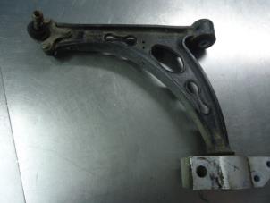 Used Front wishbone, left Skoda Superb (3TAA) 2.0 TDI PD Price € 30,00 Margin scheme offered by Autobedrijf Broekhuis B.V.