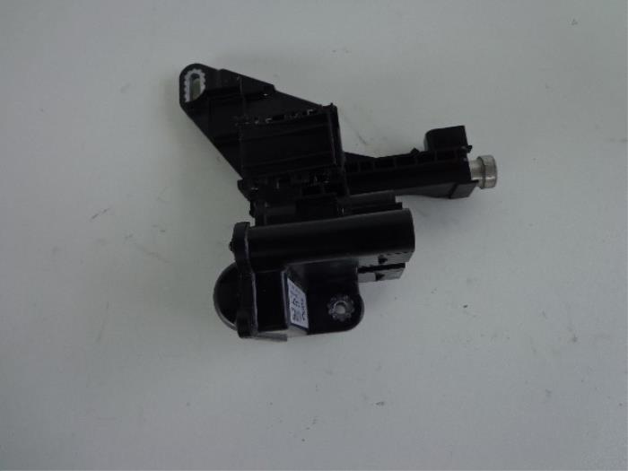 Usagé Module (divers) BMW 3 serie (F30) 320d 2.0 16V EfficientDynamicsEdition Prix € 35,00 Règlement à la marge proposé par Autobedrijf Broekhuis B.V.