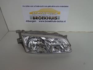 Gebrauchte Scheinwerfer rechts Hyundai H-1/Starex Travel 2.5 TCI Preis € 30,00 Margenregelung angeboten von Autobedrijf Broekhuis B.V.