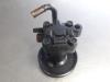 Power steering pump from a Hyundai H-1/Starex Travel 2.5 TCI 2003