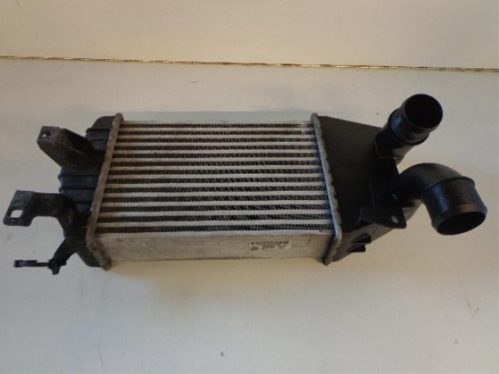 Used Intercooler Opel Zafira (M75) 1.7 CDTi 16V Price € 40,00 Margin scheme offered by Autobedrijf Broekhuis B.V.