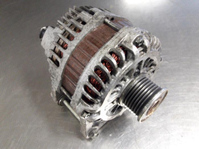 Usagé Dynamo Nissan Qashqai (J10) 2.0 dCi Prix € 50,00 Règlement à la marge proposé par Autobedrijf Broekhuis B.V.