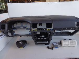 Usagé Kit + module airbag Opel Vectra C Caravan 1.9 CDTI 16V Prix € 125,00 Règlement à la marge proposé par Autobedrijf Broekhuis B.V.