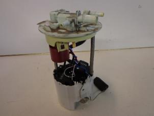 Used Electric fuel pump Opel Ampera-e 1.4 16V Price € 100,00 Margin scheme offered by Autobedrijf Broekhuis B.V.