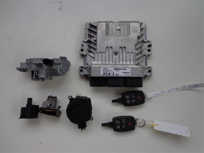 Used Injection computer Volvo V50 (MW) 1.6 D2 16V Price € 150,00 Margin scheme offered by Autobedrijf Broekhuis B.V.