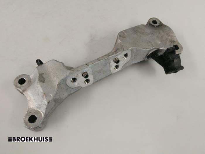 Usagé Support moteur Peugeot 207 SW (WE/WU) 1.6 16V VTRi Prix € 20,00 Règlement à la marge proposé par Autobedrijf Broekhuis B.V.