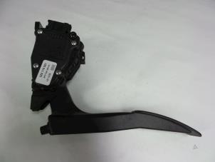 Used Accelerator pedal LDV Maxus 2.5 Cdi Price € 25,00 Margin scheme offered by Autobedrijf Broekhuis B.V.