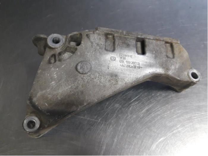 Used Engine mount Volkswagen Transporter T5 2.0 TDI DRF Price € 18,15 Inclusive VAT offered by Autobedrijf Broekhuis B.V.