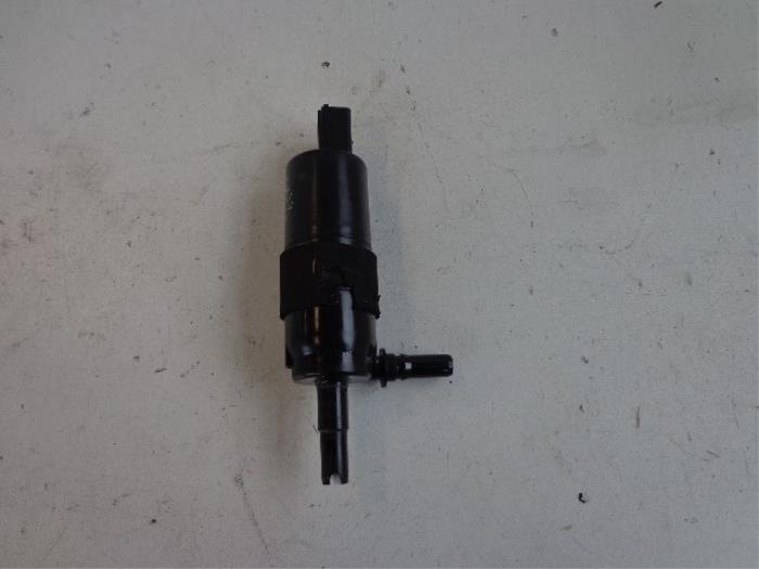 Begagnade Pump, vindrutespolare Audi A5 Sportback (8TA) 3.0 TDI V6 24V Pris € 10,00 Marginaltabell erbjuds av Autobedrijf Broekhuis B.V.