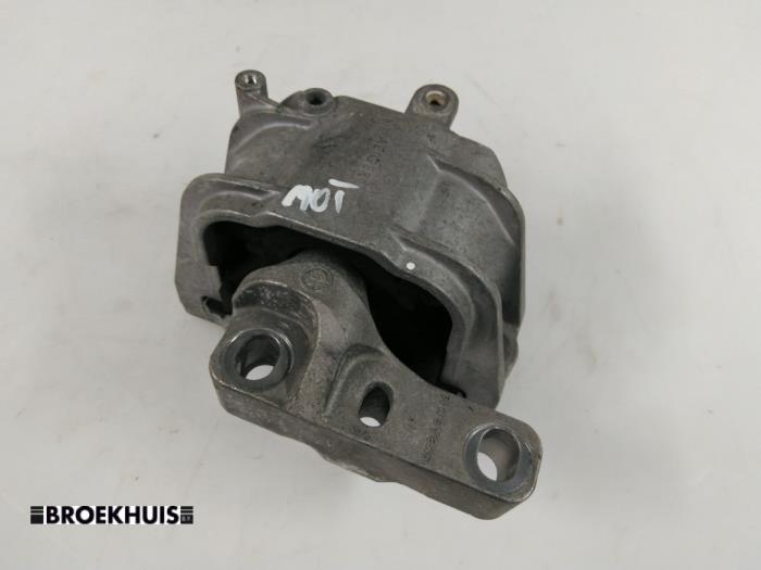 Gebrauchte Motorlager Volkswagen Golf V (1K1) 2.0 TFSI GTI 16V Preis € 15,00 Margenregelung angeboten von Autobedrijf Broekhuis B.V.