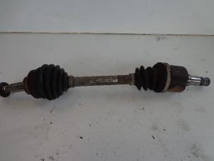 Used Front drive shaft, left Ford Focus 1 Wagon 1.8 TDCi 100 Price € 20,00 Margin scheme offered by Autobedrijf Broekhuis B.V.