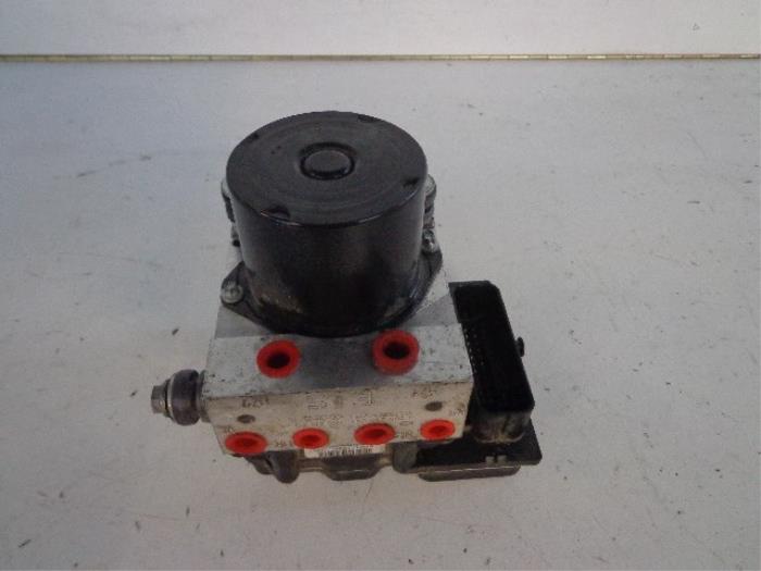 Begagnade ABS-pump Seat Ibiza IV (6J5) 1.2 TDI Ecomotive Pris € 50,00 Marginaltabell erbjuds av Autobedrijf Broekhuis B.V.