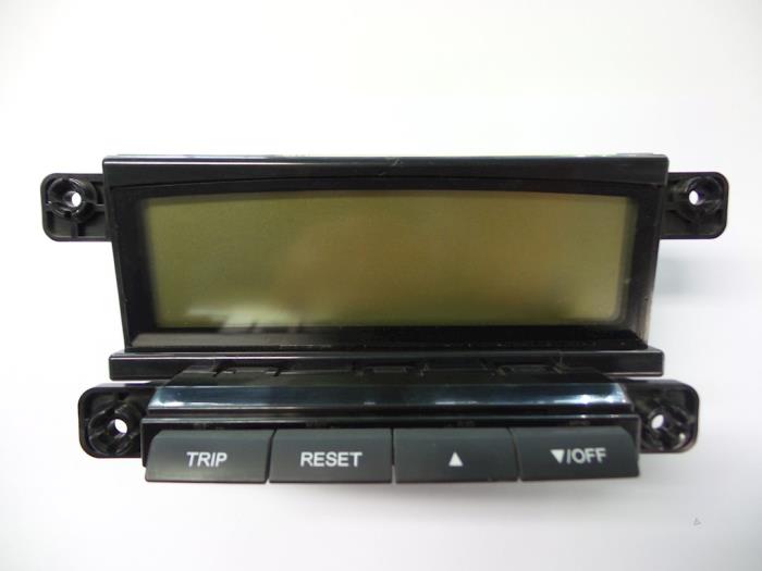 Begagnade Innerdisplay Kia Cee'd (EDB5) 1.6 CRDi 16V Pris € 25,00 Marginaltabell erbjuds av Autobedrijf Broekhuis B.V.