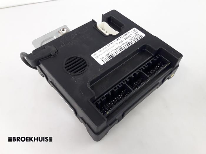 Used Body control computer Hyundai Santa Fe II (CM) 2.2 CRDi 16V 4x4 Price € 50,00 Margin scheme offered by Autobedrijf Broekhuis B.V.