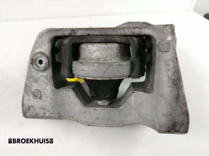 Gebrauchte Motorlager Nissan Juke (F15) 1.6 16V Preis € 25,00 Margenregelung angeboten von Autobedrijf Broekhuis B.V.