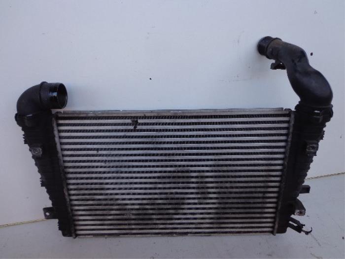 Usados Intercooler Opel Zafira (M75) 1.9 CDTI Precio € 40,00 Norma de margen ofrecido por Autobedrijf Broekhuis B.V.