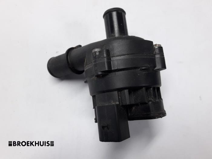 Begagnade Vattenpump Renault Master III (MA/MB/MC/MD/MH/MF/MG/MH) 2.3 dCi 16V Pris € 30,25 Inklusive moms erbjuds av Autobedrijf Broekhuis B.V.