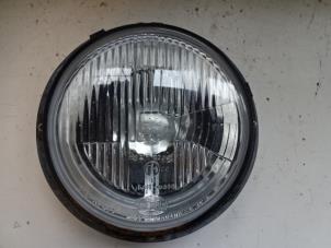 Used Headlight, left Landrover Defender I 2.5 TD5 Price € 30,00 Margin scheme offered by Autobedrijf Broekhuis B.V.
