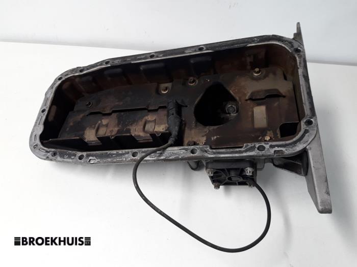 Gebrauchte Ölwanne Ford Focus 2 1.6 16V Preis € 40,00 Margenregelung angeboten von Autobedrijf Broekhuis B.V.