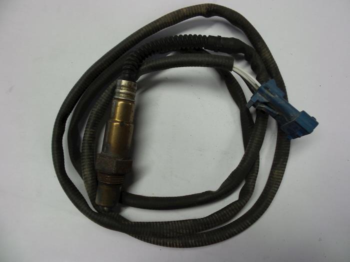 Używane Sonda lambda Peugeot 406 Break (8E/F) 2.0 16V ST,SV Cena € 10,00 Procedura marży oferowane przez Autobedrijf Broekhuis B.V.