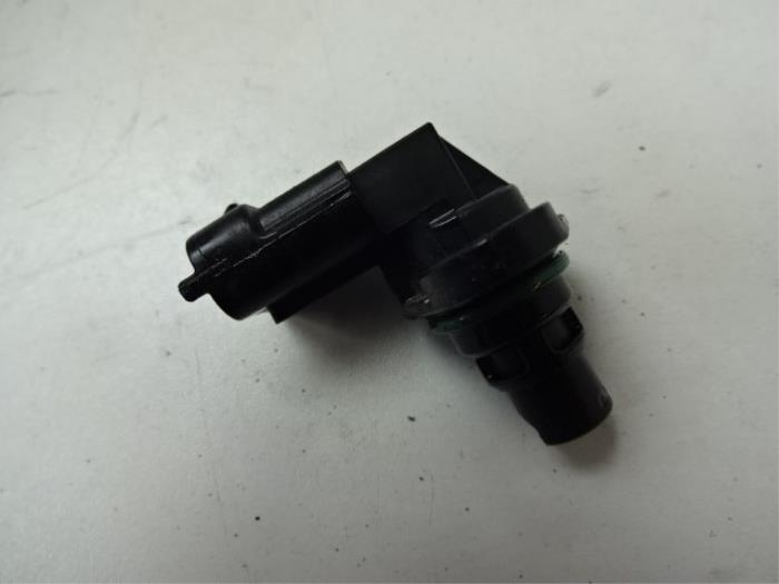 Begagnade Kamaxelsensor Ford Focus 3 Wagon 1.6 SCTi 16V Pris € 20,00 Marginaltabell erbjuds av Autobedrijf Broekhuis B.V.