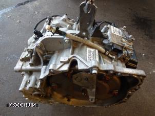 Getriebe van een Volvo C70 (MC) 2.5 T5 20V 2011